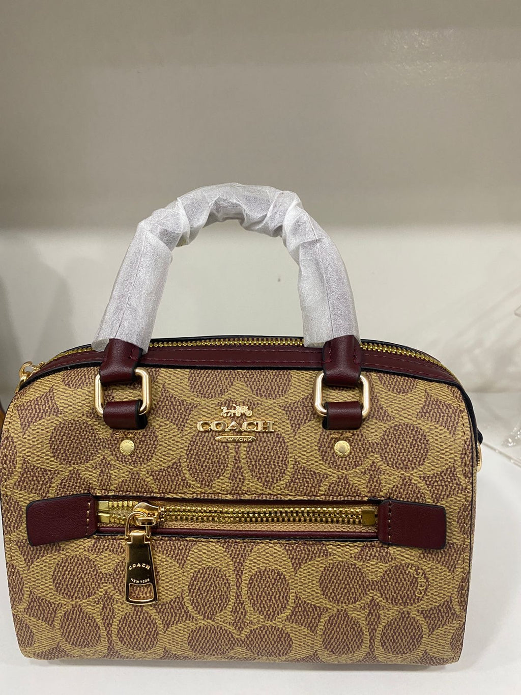 ✨ Coach Signature Mini Bennett – L'Éclat du Khaki & Camel